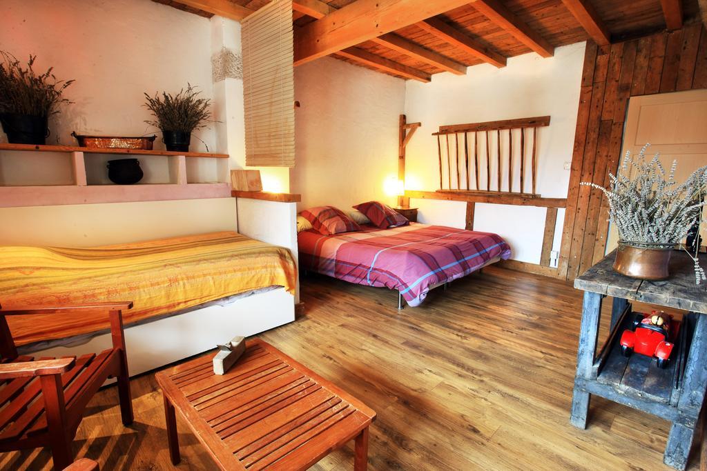 La Ferme Modele Hotel Châtillon-la-Palud Værelse billede